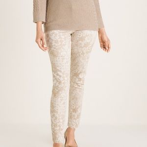 CHICOS Ultimate Fit Lace Print Cropped Jeans sz 6